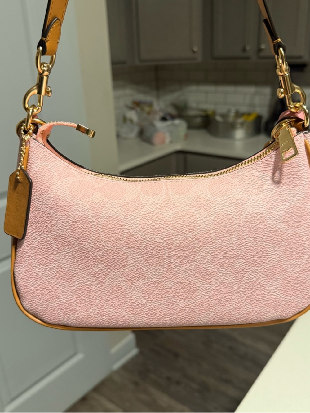 Coach Powder Pink Teri Shoulder bag - Picture 3 of 6
